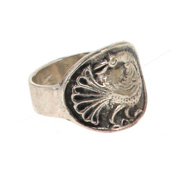TOULHOAT - Bague en argent à décor d'un 