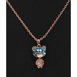Collier en métal rose, avec pendentif ou