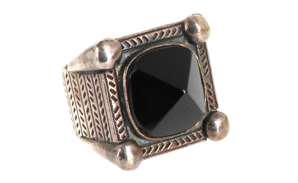 Bague en argent 925ème et onyx noir, poi
