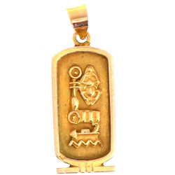 Pendentif en forme de cartouche en or ja