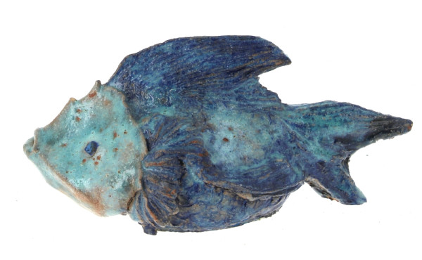 Poisson en céramique émaillée bleue, san
