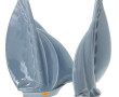 Paire de voiliers en faïence bleue, H 38