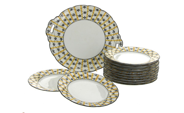 LIMOGES - Service à gâteaux en porcaline