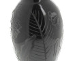 Vase en verre noir gravé de fleurs. H 29