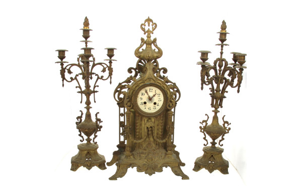 Garniture de cheminée en laiton comprena