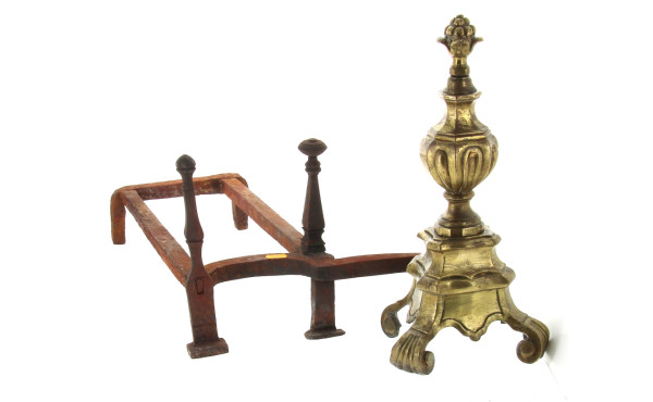 Paire de chenets anciens en bronze