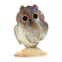 Vase hibou en nacre, H 16 cm