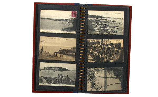 DOUARNENEZ - Album de 79 CPA (bleu et ro