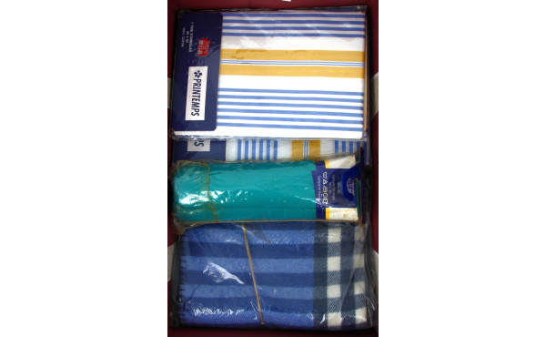 Lot de linge dont linge neuf : parure bl
