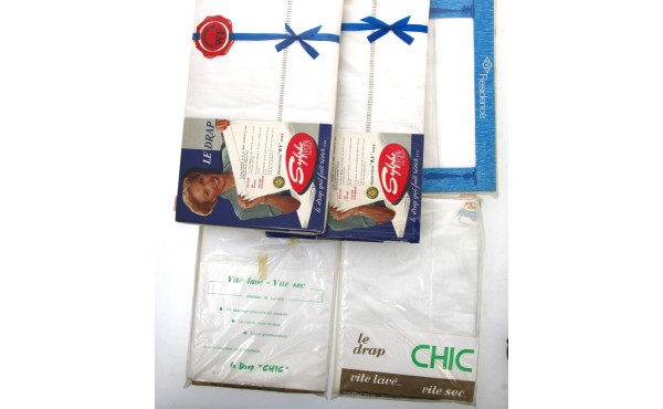 Lot de 5 draps blancs, neufs
