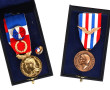 2 médailles du travail dont médaille gra