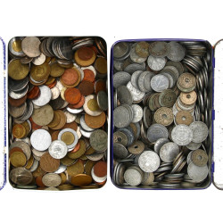 2 boites métalliques bien garnie de monn