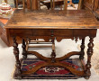 Table ancienne de style Louis XIII, ouvr