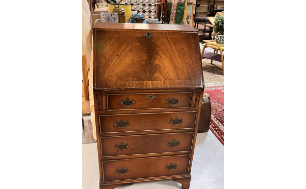 Petit bureau de pente en placage d'acajo
