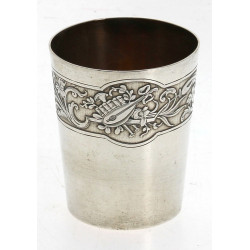 Timbale en argent, poinçon minerve, poid