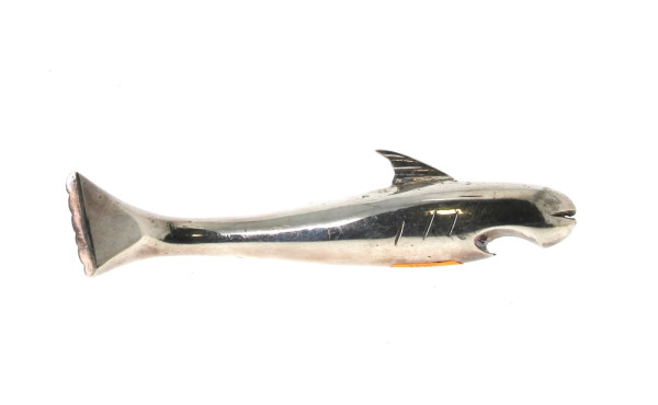 Décapsuleur en forme de poisson en métal