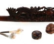 Pipe en bois sculpté à décor de dragons,