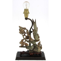 Pied de lampe avec sujet en néphrite "Oi
