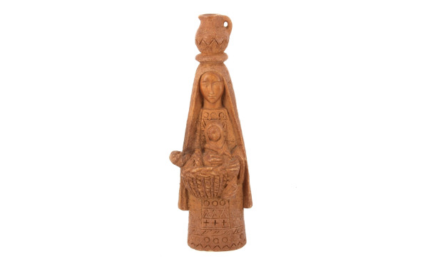 Vierge ménagère en résine imitant la ter