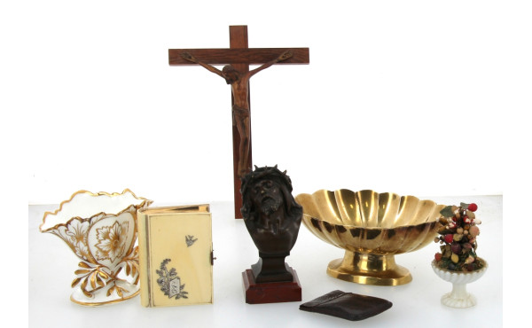 Tête de CHRIST en bronze à patine brune,