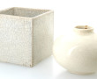 Jardinière en métal repoussé, reposant s