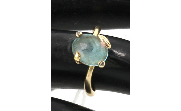 Bague en or jaune 9 cts (375ème) sertie 