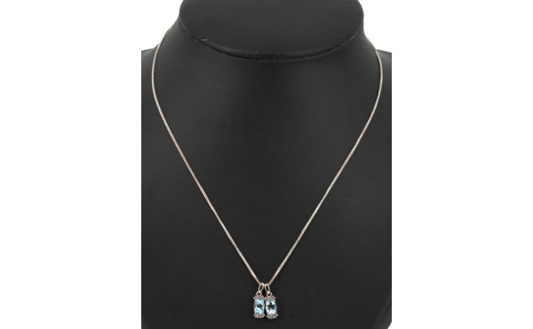 Deux pendentifs en argent 925ème, strass