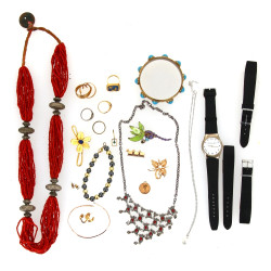 Lot de bijoux fantaisie