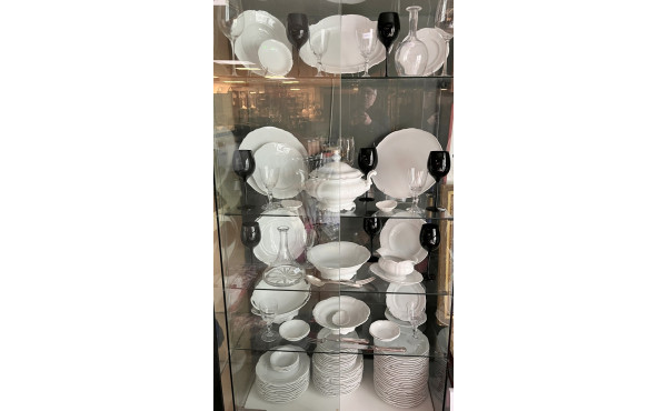 Service de table et service à café en po