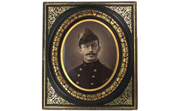 Grand cadre Napoléon III contenant la ph