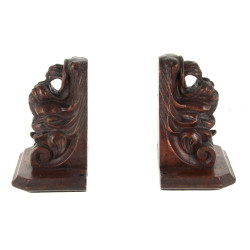 2 paires de consoles en bois sculpté, la