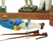8 soldats en bois peints H. 26 cm