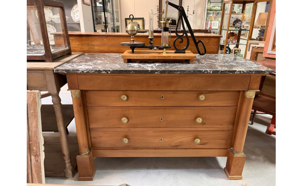 Commode style Empire ouvrant à 4 tiroirs