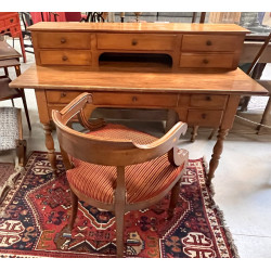 Bureau à gradin en bois fruitier, ouvran