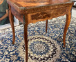 Table à jeux en marqueterie à décor flor