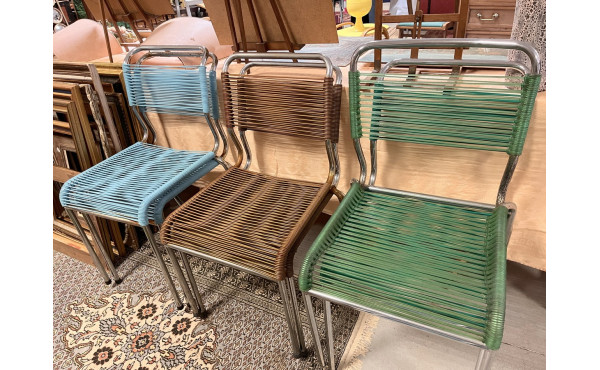 6 chaises en fil de scoubidou (oxydation