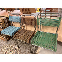 6 chaises en fil de scoubidou (oxydation