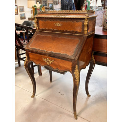 Bureau style bonheur du jour de style Lo