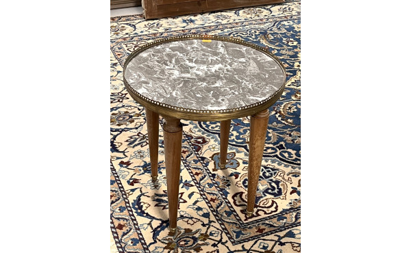 Petite table guéridon à plateau marbre g