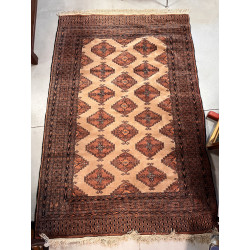 Tapis en laine points noués dans les ton