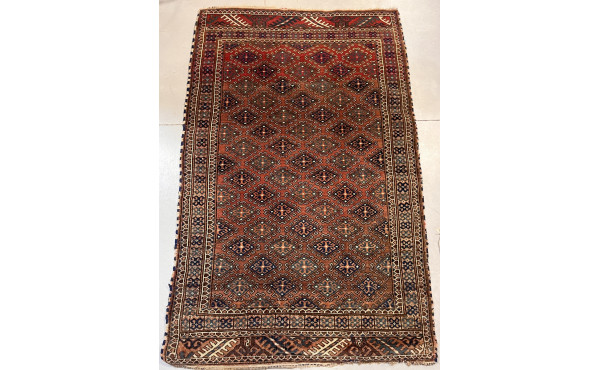 Tapis en laine points noués motifs losan