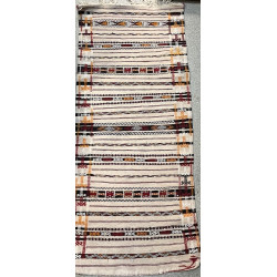 Tapis du Maroc fond beige décor stylisé 