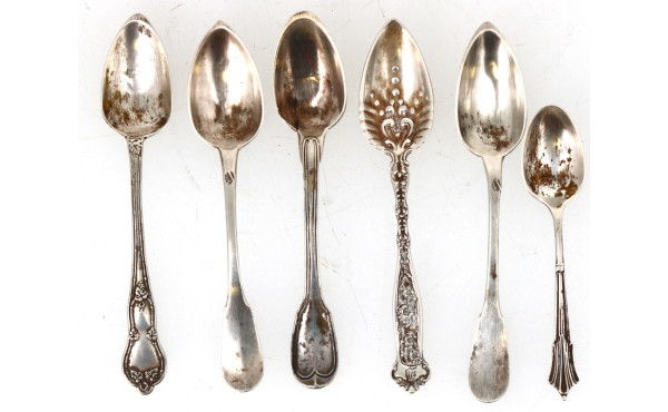 Lot de 6 petites cuillères en argent : 3