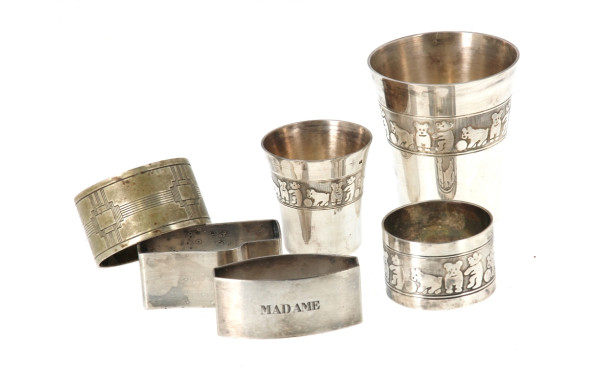 Lot en métal argenté : ensemble naissanc