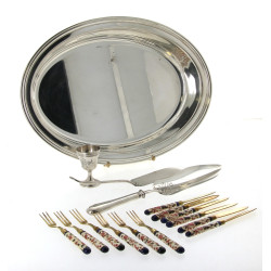 Lot de métal argenté : grand plat ovale 