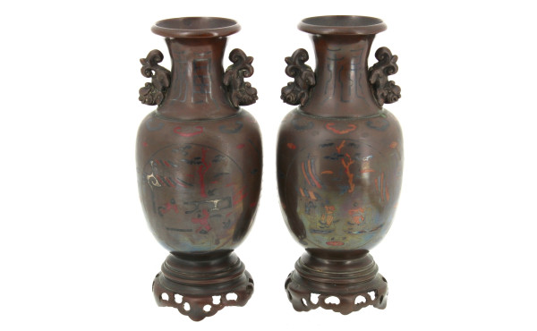 CHINE - Paire de vases en bronze, H 29,5
