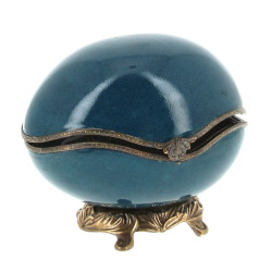 Coffret de forme ovoïde en céramique ble