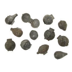 Lot de petits moules à glace anciens en 