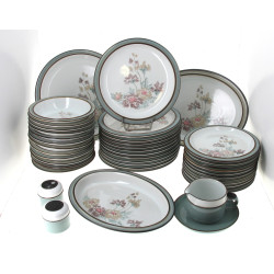 Service de table anglais en grès à décor