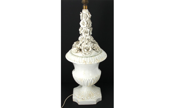 Pied de lampe en faïence fine et barboti